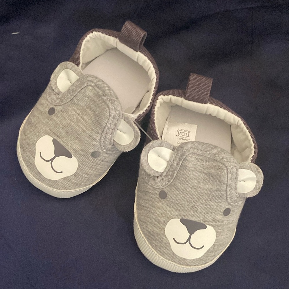 NWOT Carter’s Infant Shoes